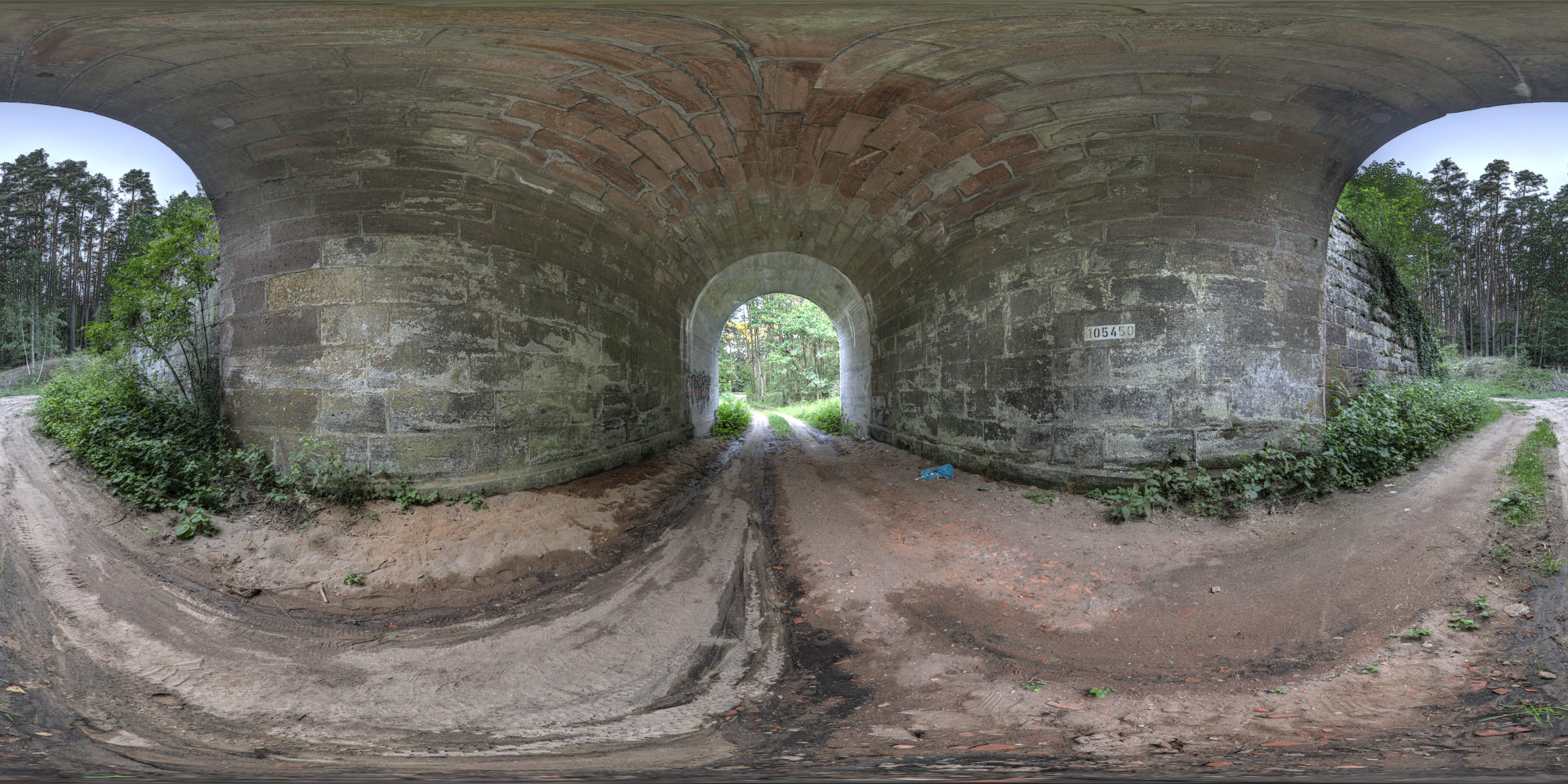 HDRI-Skies-Underpass-Oberheckenhofen